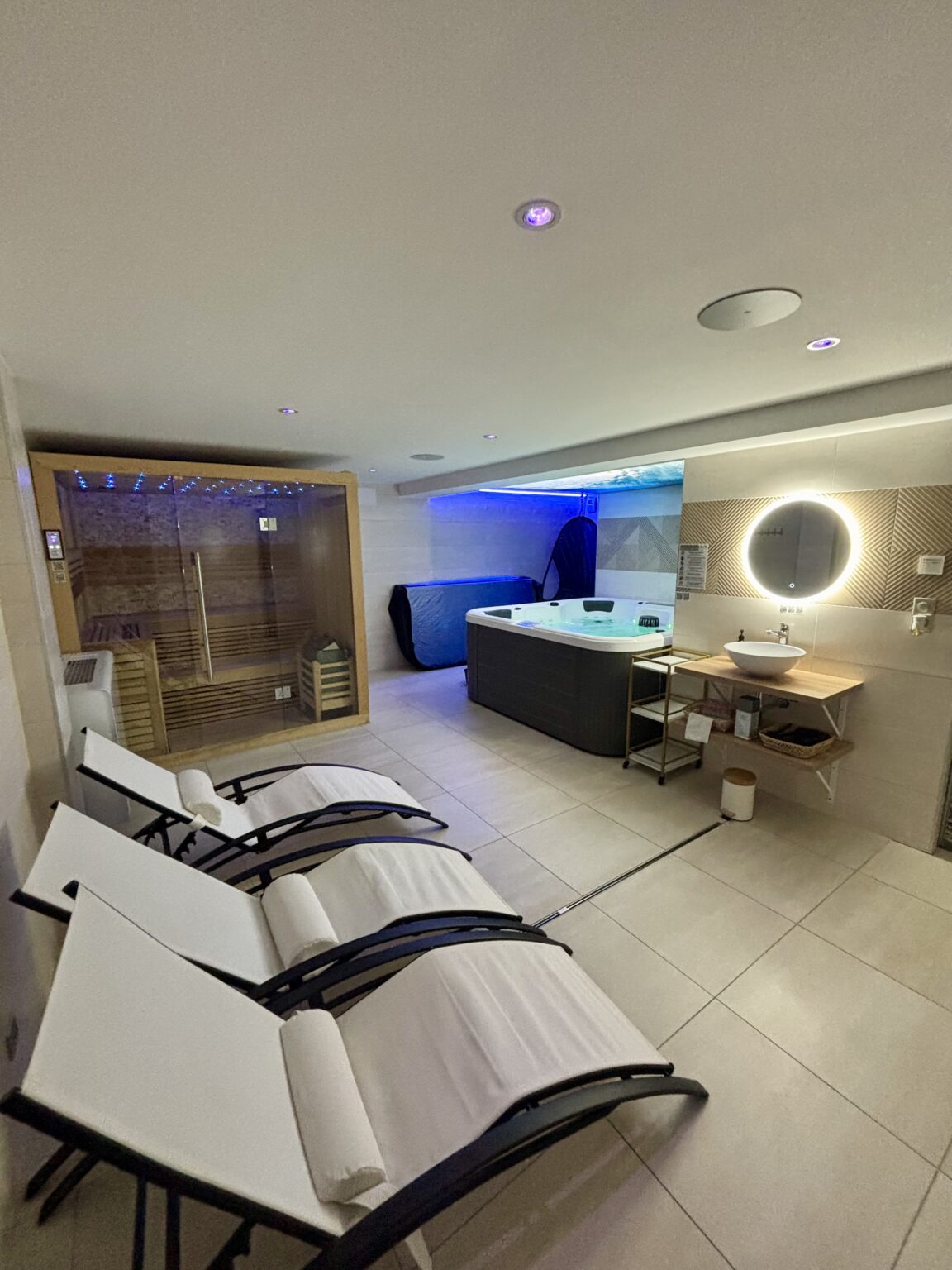 jacuzzi